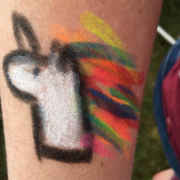 Meet your Posher, Beth - Picture 1 of 1